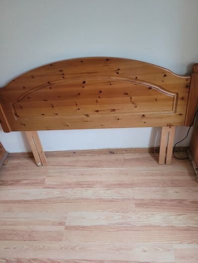 Headboard Double Bed FREE
