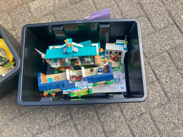 lego sets free postage