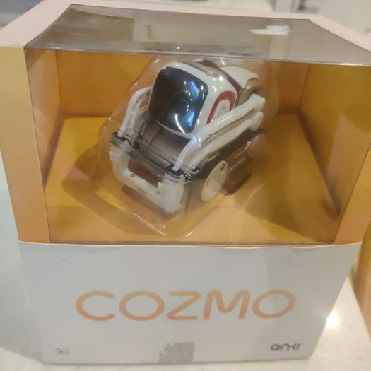 Anki Cozmo