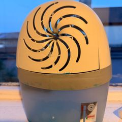 Small dehumidifier