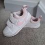 Kids Nike shoes size 10 Image 5