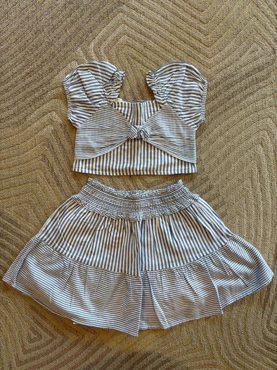 Mayoral set skirt and top 7 yrs