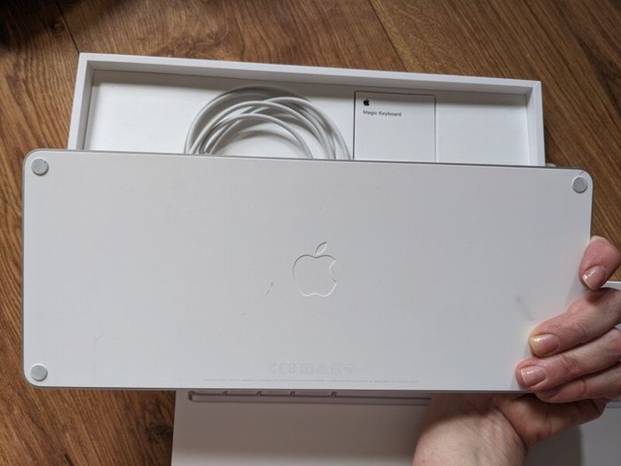 Magic keyboard + magic mouse