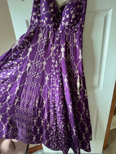 women Indian outfit