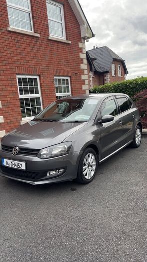 Volkswagen polo LOW KMS
