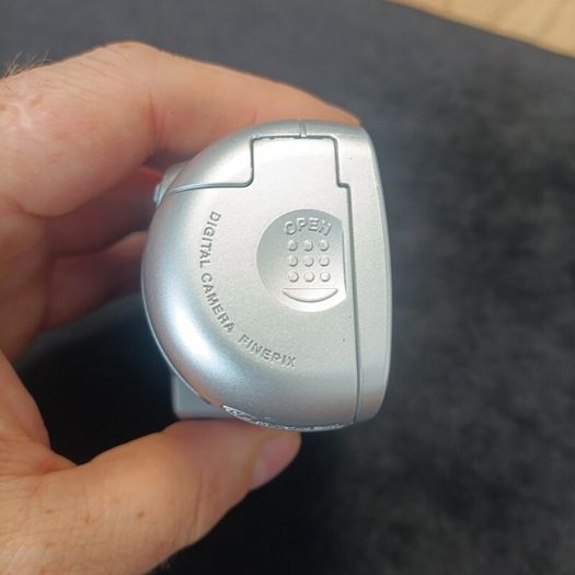 Fujifilm FinePix A120 3.1MP Digital Camera Silver Grey