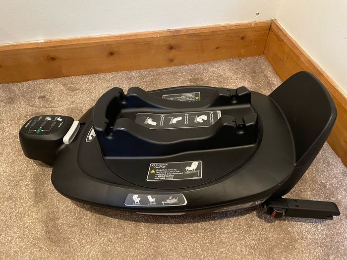 Bugaboo Turtle Air Car Seat + Bugaboo 360 Base by Nuna