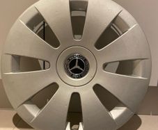 Mercedes Vito hubcap