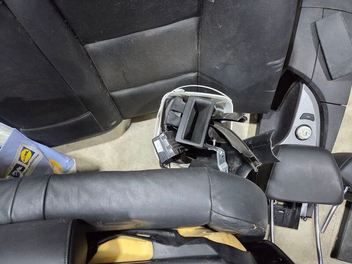BMW E60 Full Interior (See all photos)