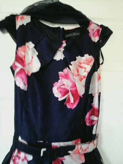A very stunning navy and pink dressy dress