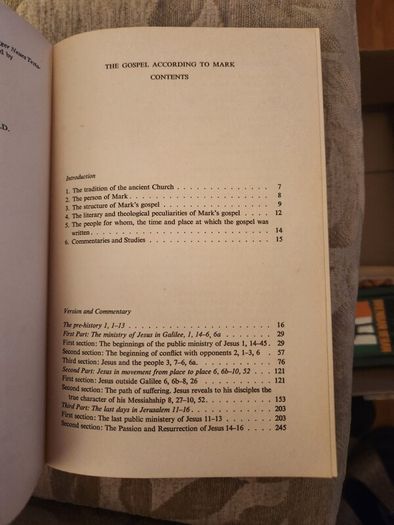 The Regensburg New Testament. The Gospel According To Mark. Version And Commentary By Joseph Schmid. 1968 Paperback In Good Condition.  See Photos For Same.