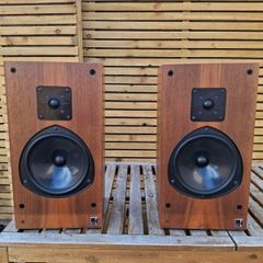 Vintage Kef 103.2 speakers