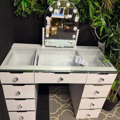 vanity table