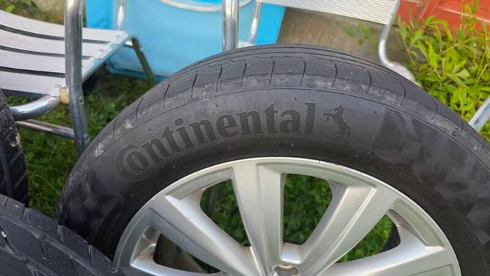 4 alloy wheels Vw