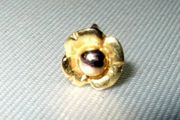 Pristine Vintage 9ct Gold Flower Stud Earring
