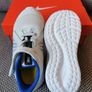 Boys runners NEW size UK 9.5 Image 3