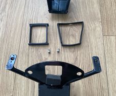 Yamaha R6 SES front track fairing / speedo bracket