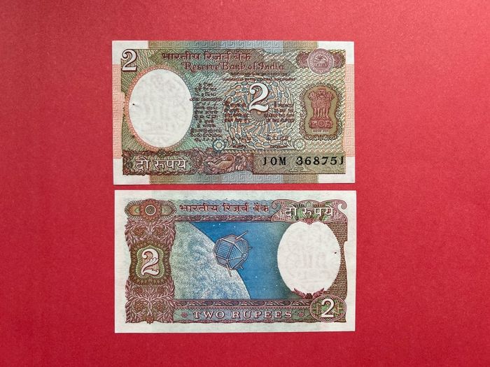 India  2 Rupees   1976  ( Uncirculated )