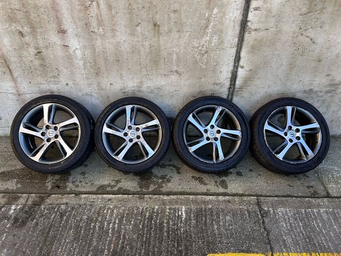 Genuine Volvo Spider 17" Alloys & Tyres