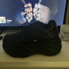 amazing condition buffalo womens shoes