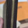 Genuine Louis Vuitton Zippy Wallet Image 5