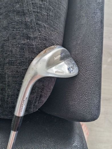 golf clubs