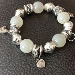 bracelet's