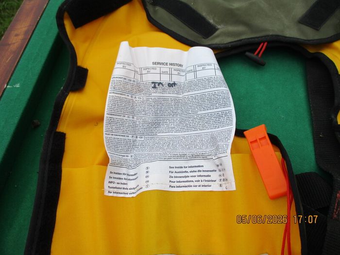XM Quickfit - Self Inflating Life Vest