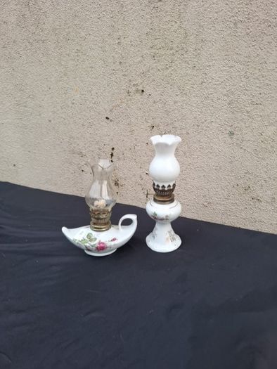 By post only 2 small oil lamp