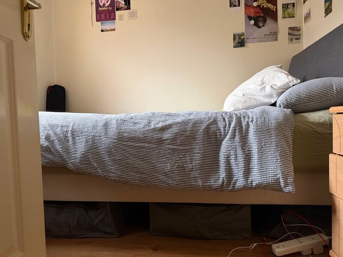 small double bed