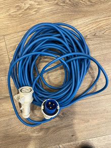 Caravan Hookup Cable