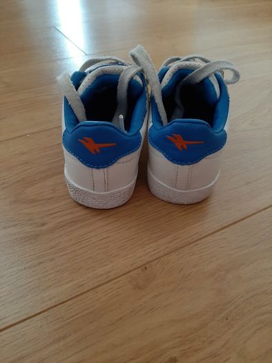 Boys Gola trainers size juniour 11uk