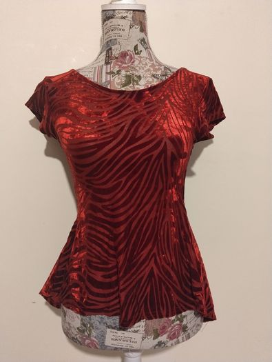 Red Velvet Kiah Top, New With Tags