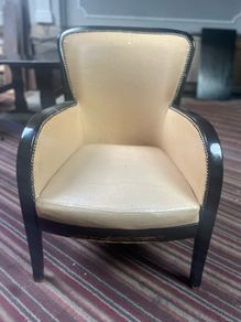 Pub chair