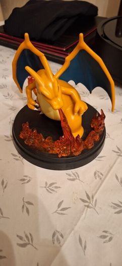 Charizard ex Super-Premium Collection Display Figure