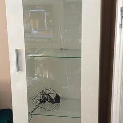 White display cabinet