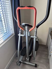 Cross trainer