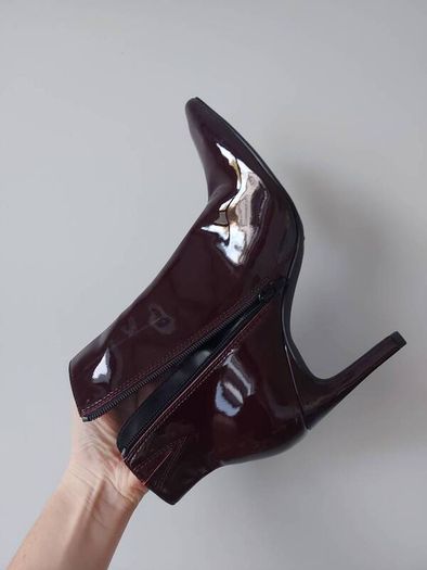 M&S ladies patent burgundy ankle boots (brand new)