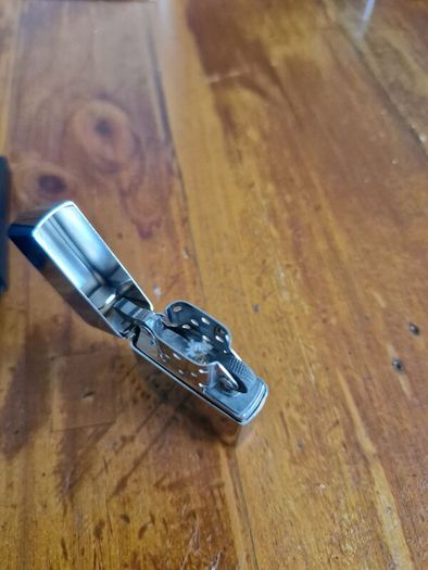 Chrome zippo