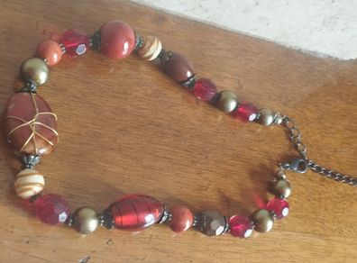 Vintage bright necklace.