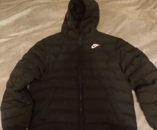 Nike black coat size 147-158 cm