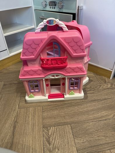 dolls house
