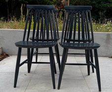 Set of 4 Black Windsor Dining Chairs | Farrow & Ball Railings