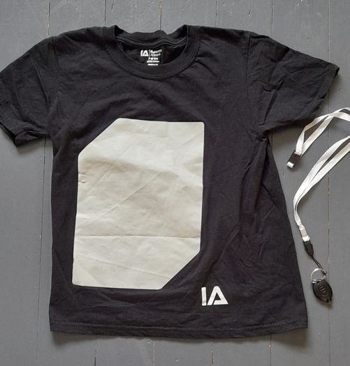 Interactive glow in the dark t shirt 7-8