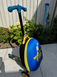 scooter suitcase minions, new and unused, 2 different heights