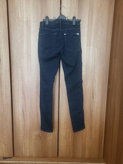 Shaping Skinny Jeans