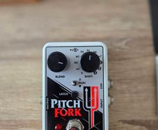 EHX Pitchfork