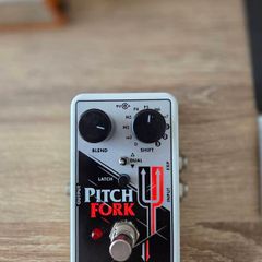 EHX Pitchfork