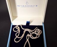 Newbridge Silverware Made in Ireland Sterling Silver Teardrop / Loop Pendant Necklace New in Box