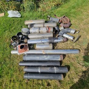 Lot of stove flu ,pipes